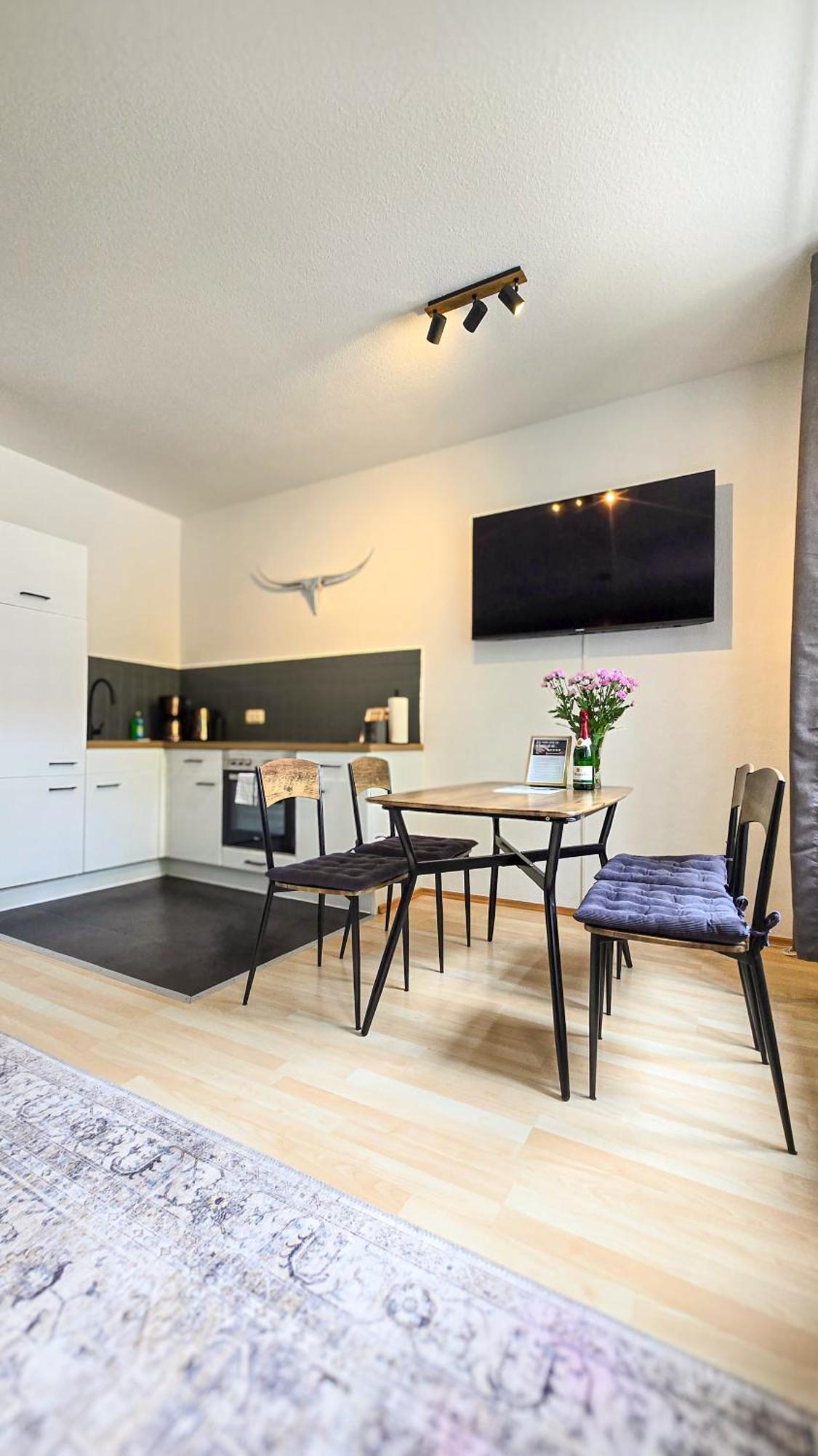 Nuwilu Two - Wohlfuehlapartment Im Herzen Erfurts - Magenta Tv- Netflix - Apartment Erfurt